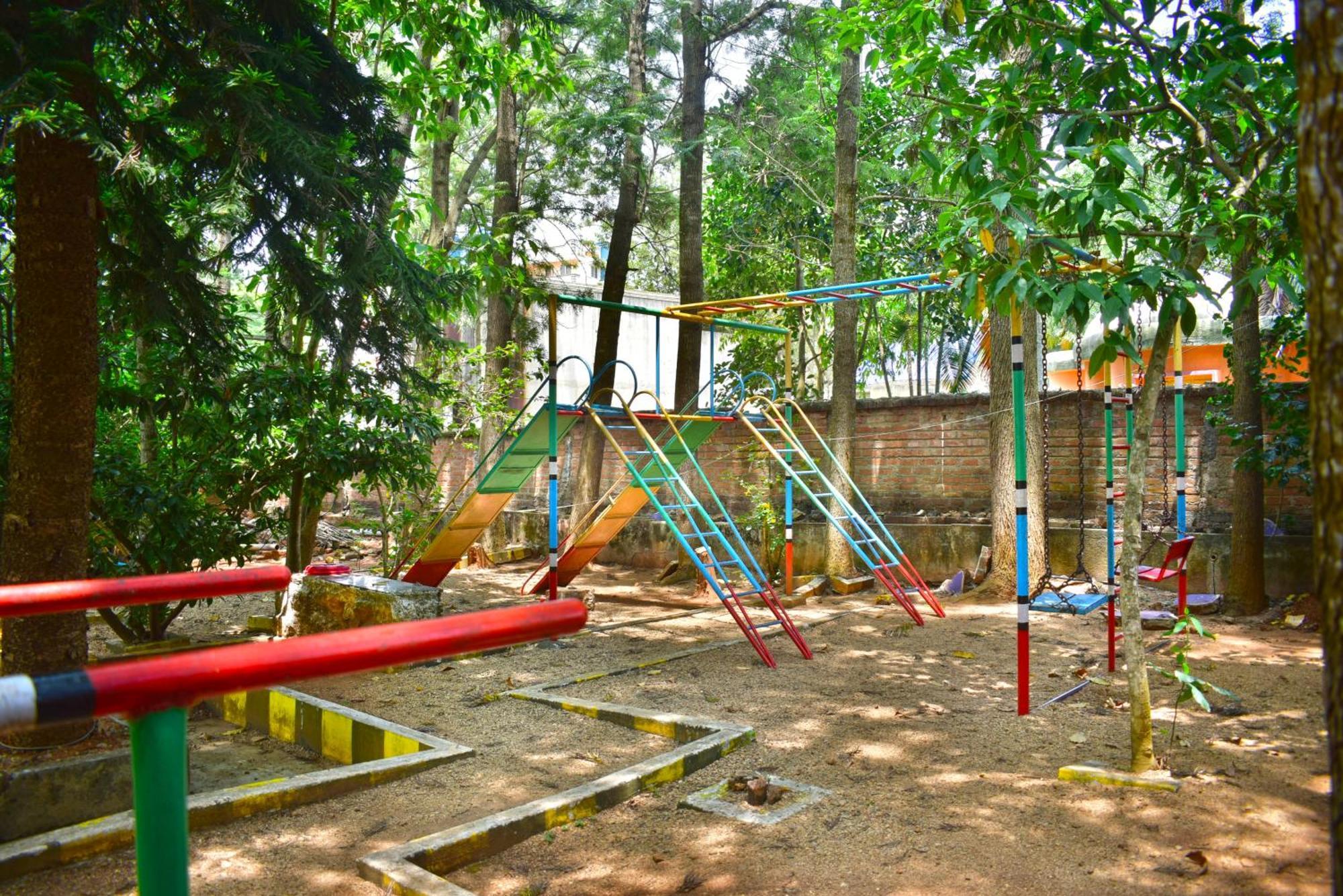 Jains Royal Palace Resorts Yelagiri Luaran gambar