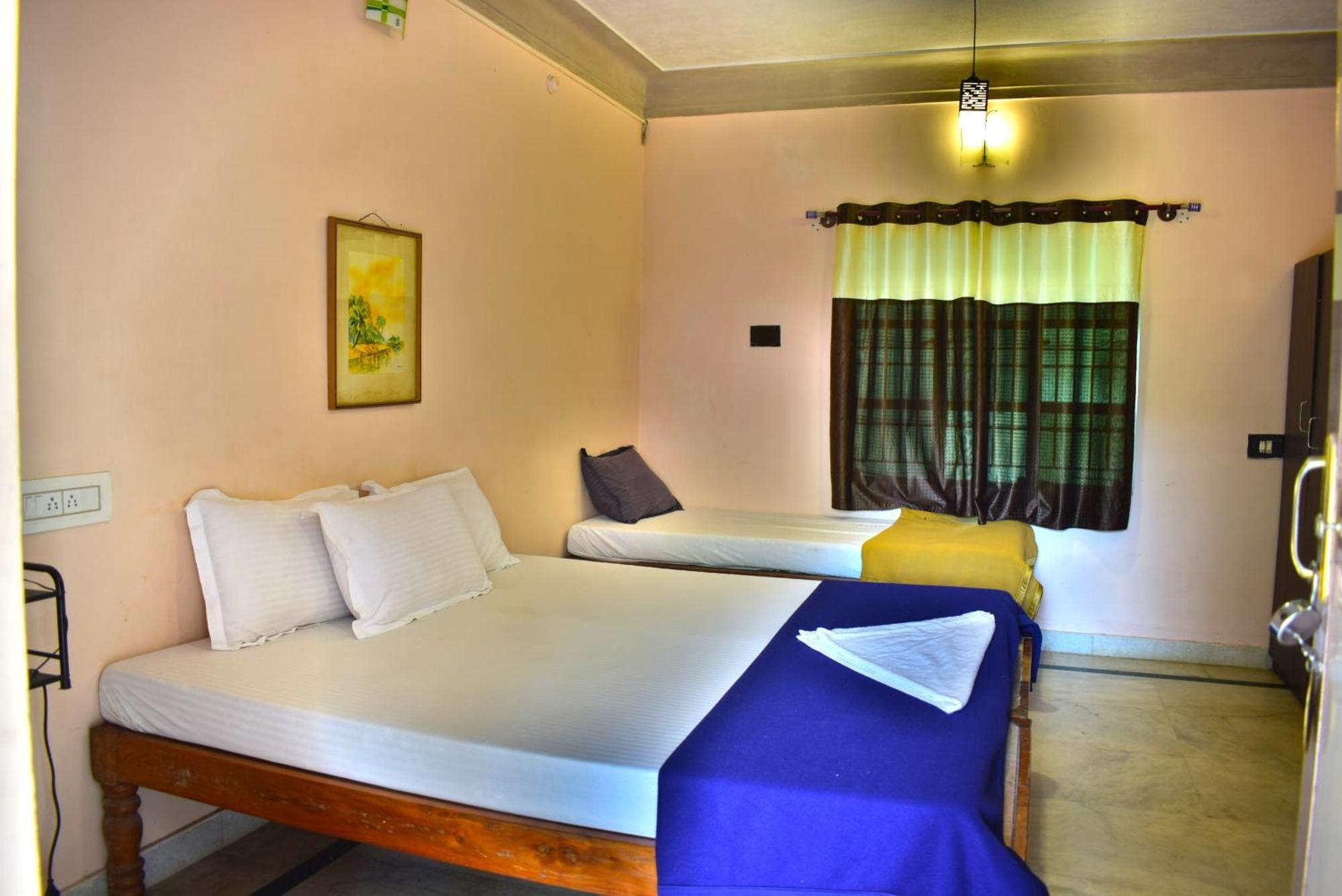 Jains Royal Palace Resorts Yelagiri Luaran gambar