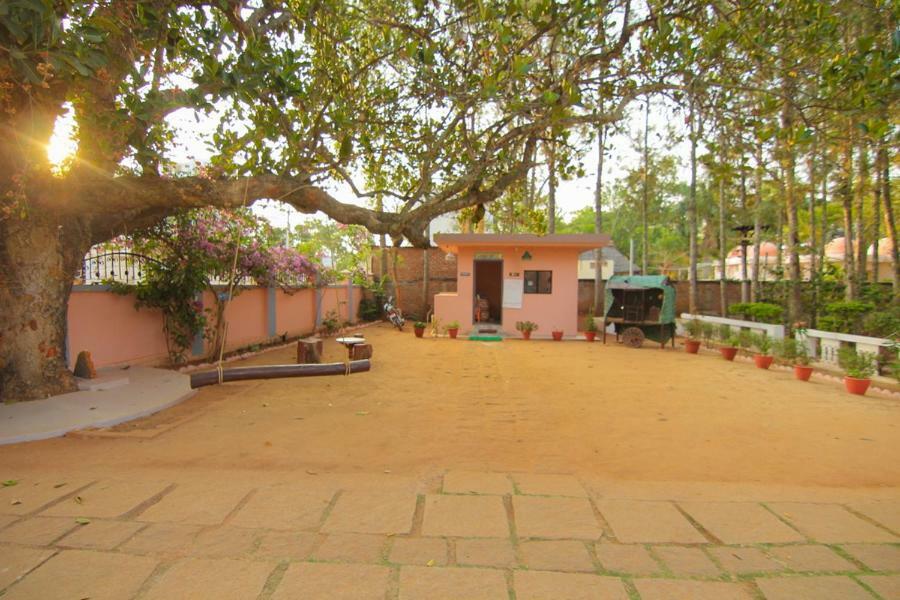 Jains Royal Palace Resorts Yelagiri Luaran gambar