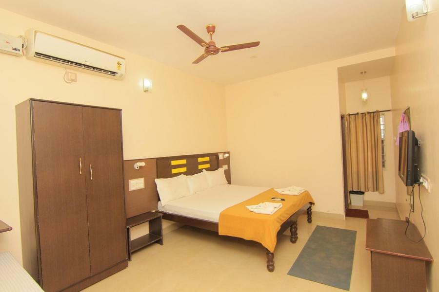 Jains Royal Palace Resorts Yelagiri Luaran gambar