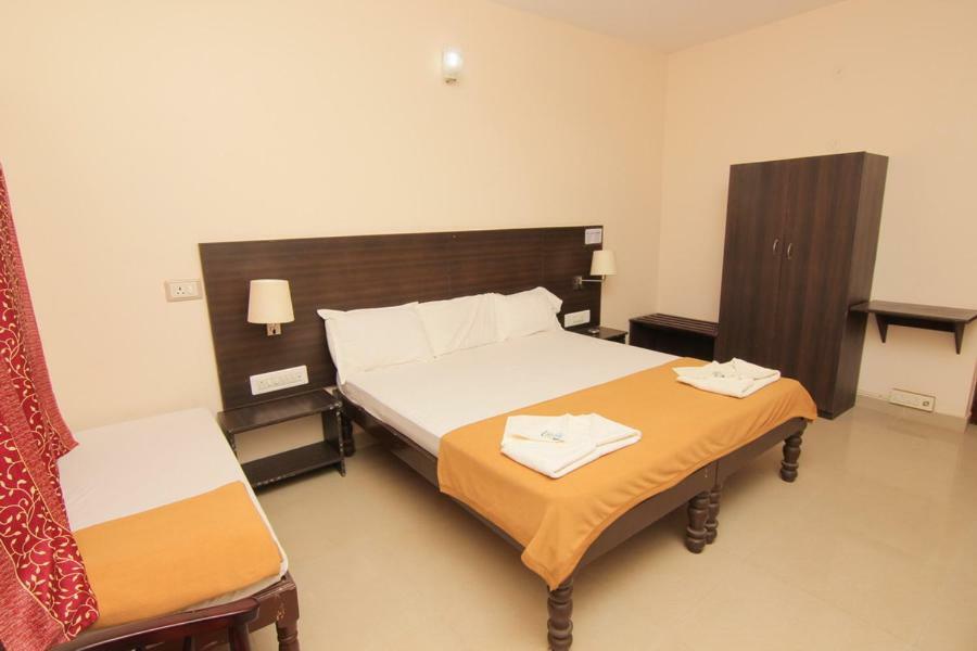 Jains Royal Palace Resorts Yelagiri Luaran gambar