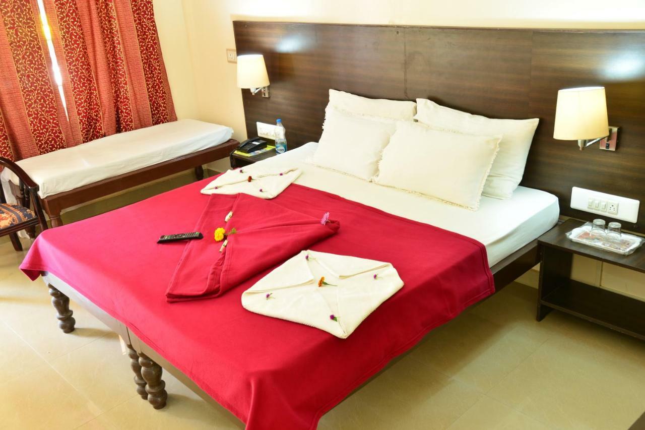 Jains Royal Palace Resorts Yelagiri Luaran gambar